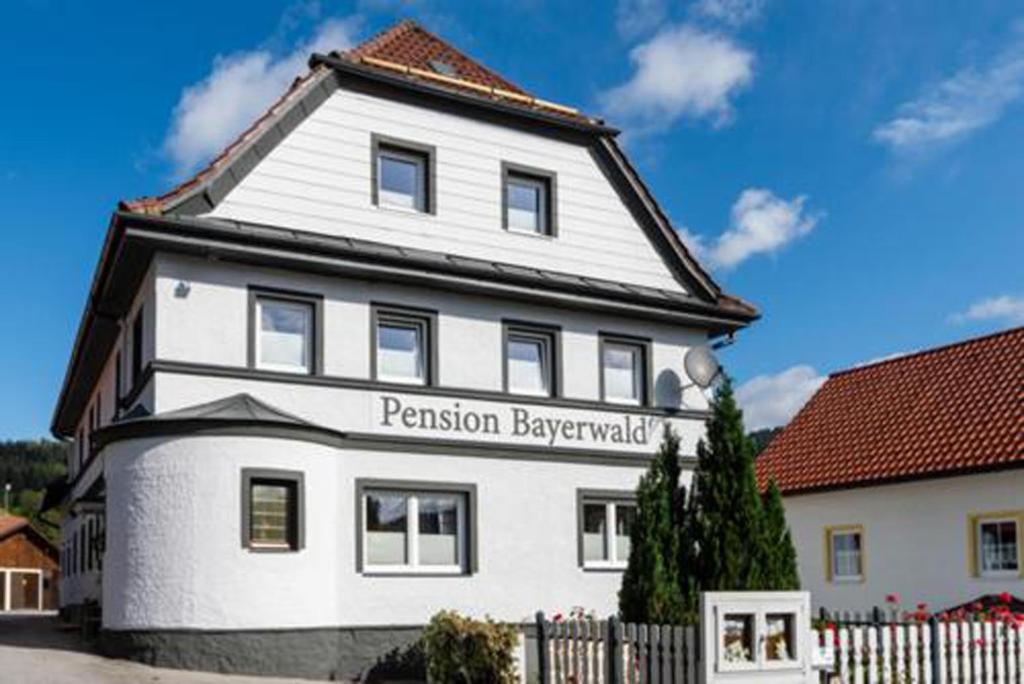 Pension Bayerwald mit Ferienwohnung - 2