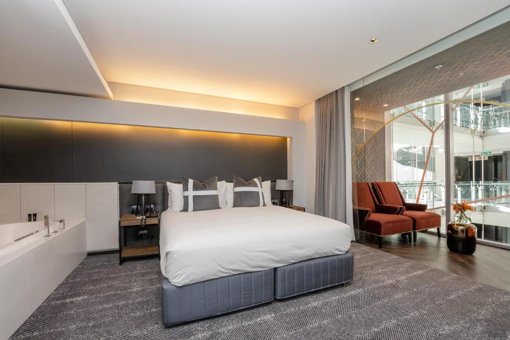 The Capital 15 on Orange Hotel & Spa — Hotel rooms in Cape Town, Western Cape
