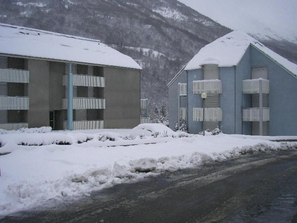 Studio cabine 4 pers, balcon sud, parking, prox centre Luz-St-Sauveur, proche ski et thermes - FR-1-402-72 - 2