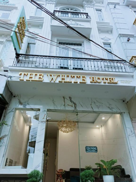 The White Dalat Hotel