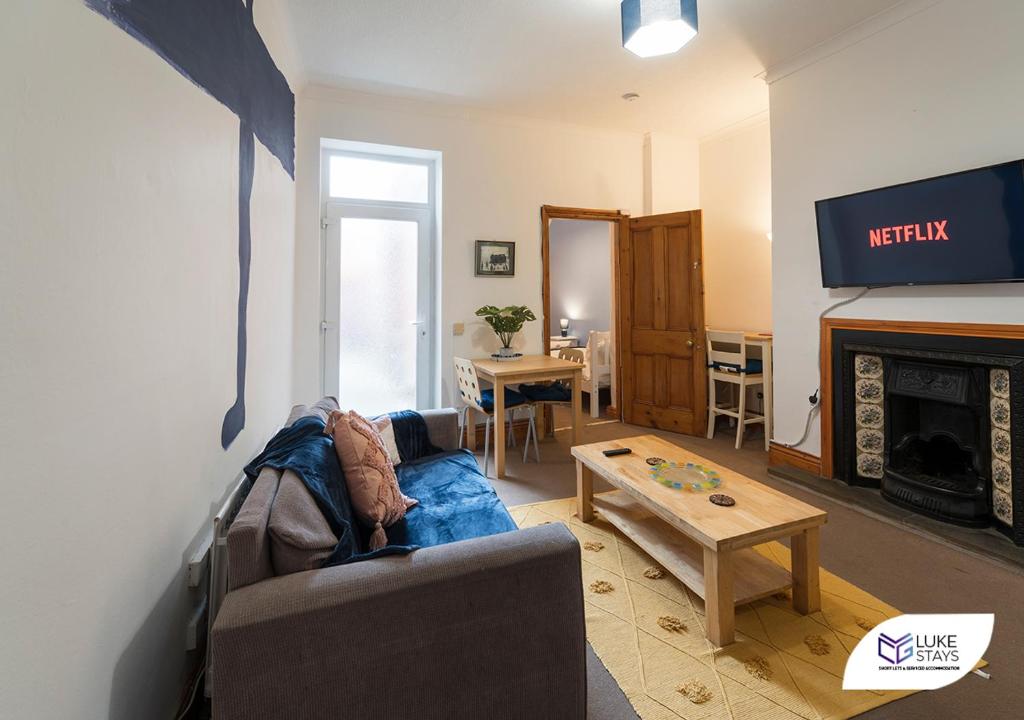 Luke Stays - Grosvenor Road, Jesmond