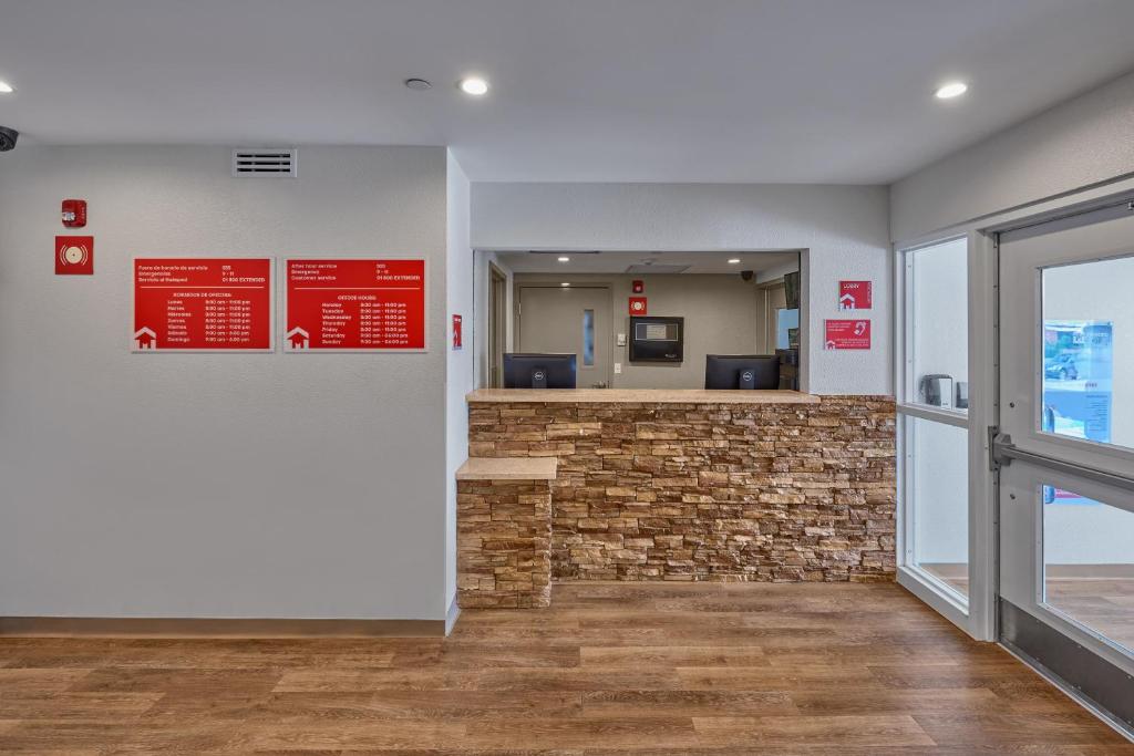 Hotel Extended Suites Tijuana Macroplaza photo