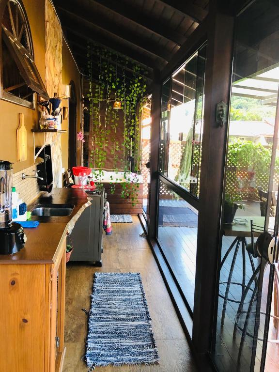 Front desk [24-hour]