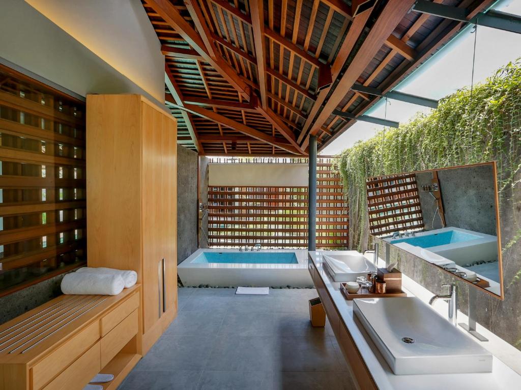 Bathroom, The Santai by LifestyleRetreats in Bali
