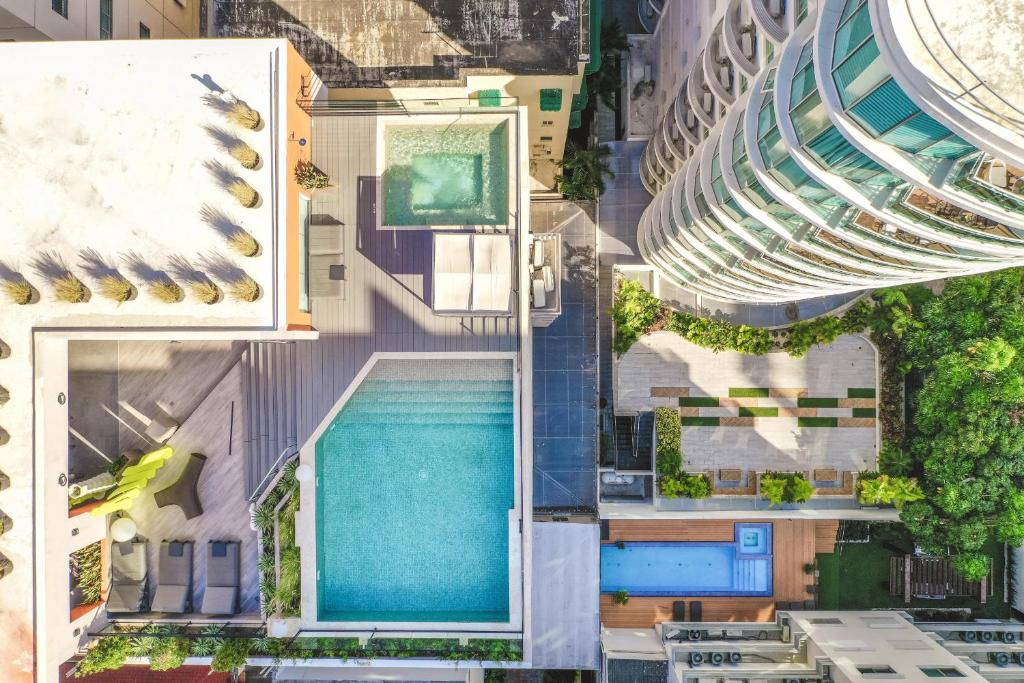 Fully Serviced Apartment at Regatta Living II - 907, Santo Domingo