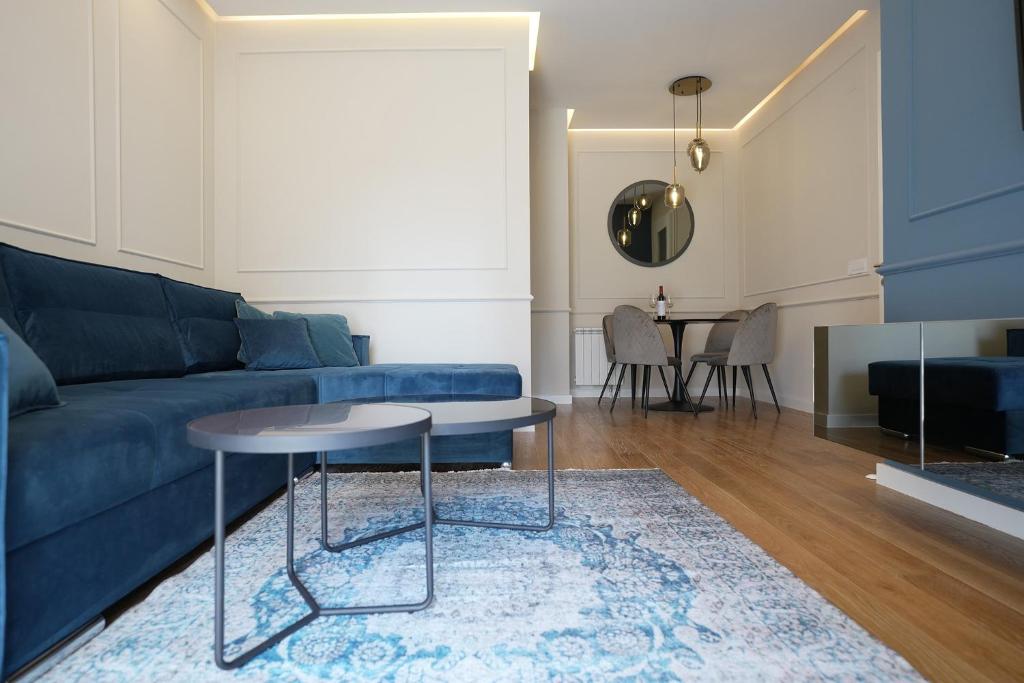 GRAND LUX APARTMENTS - 3
