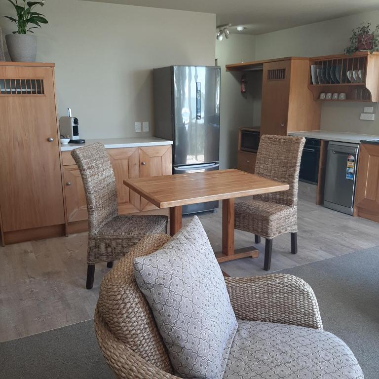 Ohiwa Beach Apartments/ Motel photo