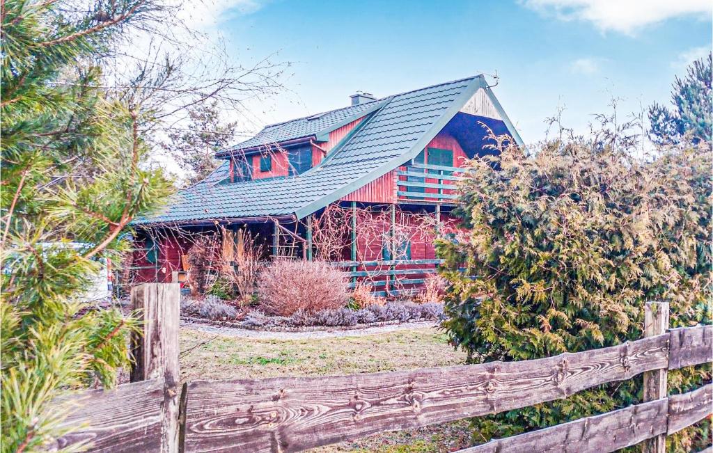 Nice Home In Pasym With Lake View, Pasym