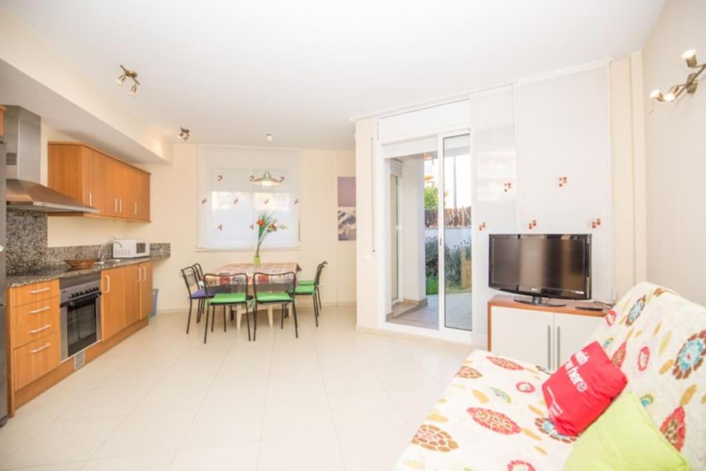 Precioso apartamento con piscina y jardín propio - 2