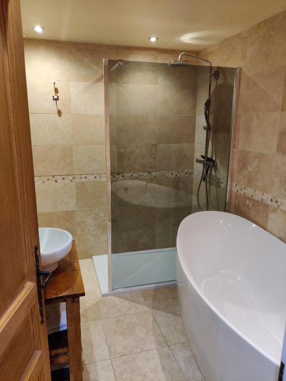 Spacious Ski Chalet In Traditional French Village, sleeps 8, Four Star with fibre broadband - 2