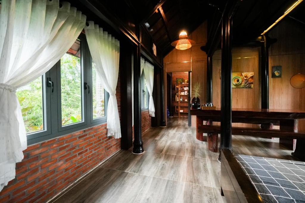 SUỐI RAO ECOLODGE