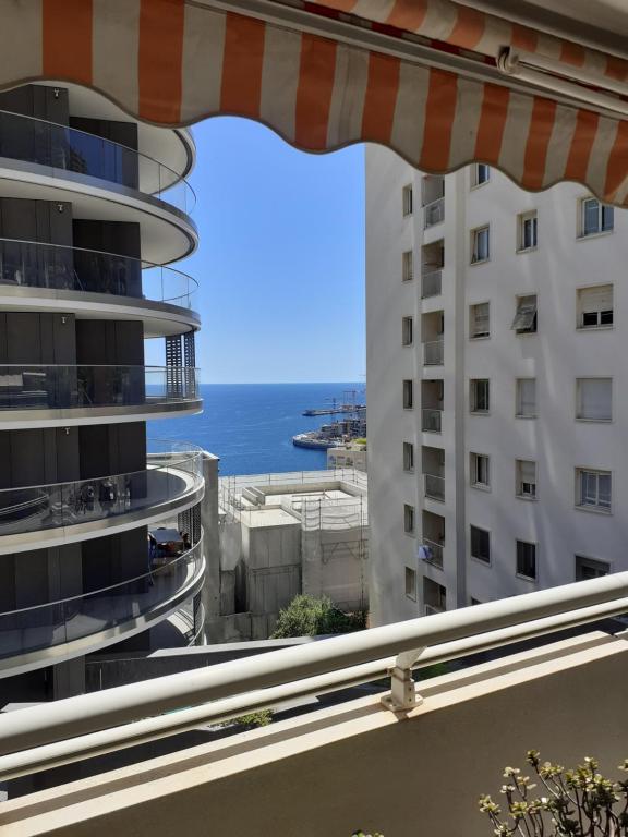 Vue mer aux portes de Monaco 34 - 2