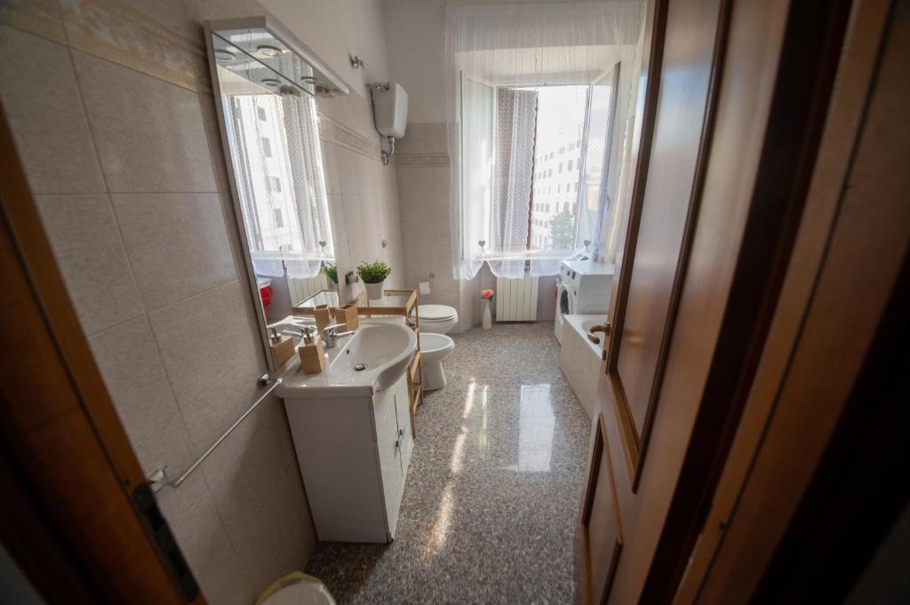 DREAMS IN ROME - COLOSSEUM APARTMENT - 4