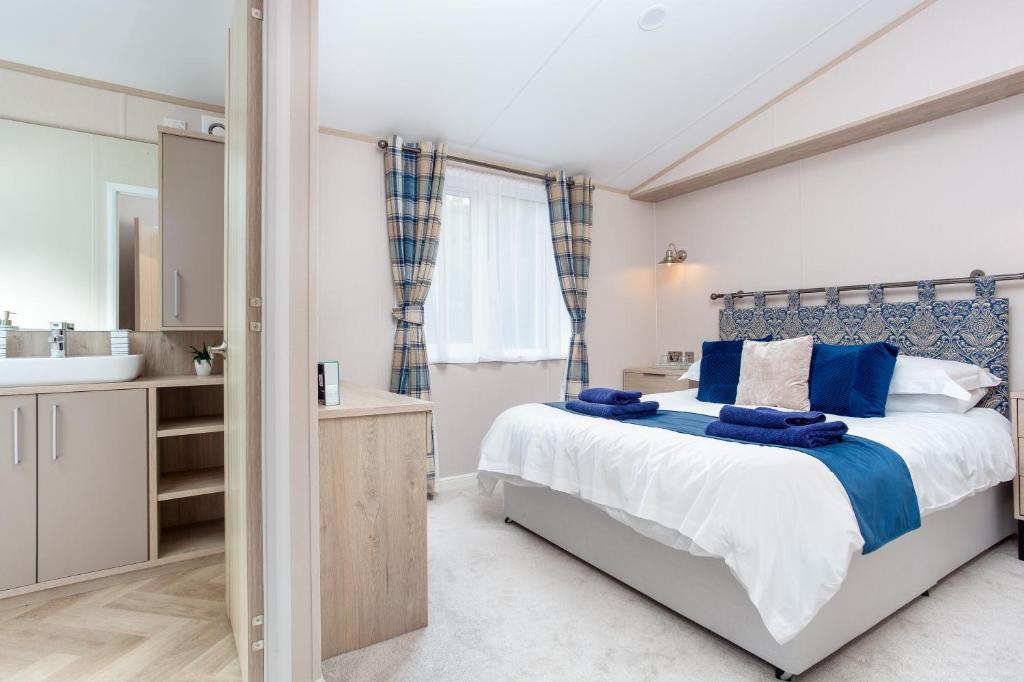 Lakeside Lodge, Green Hill Farm Holiday Village photo 2
