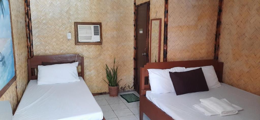 Lilys Guesthouse photo