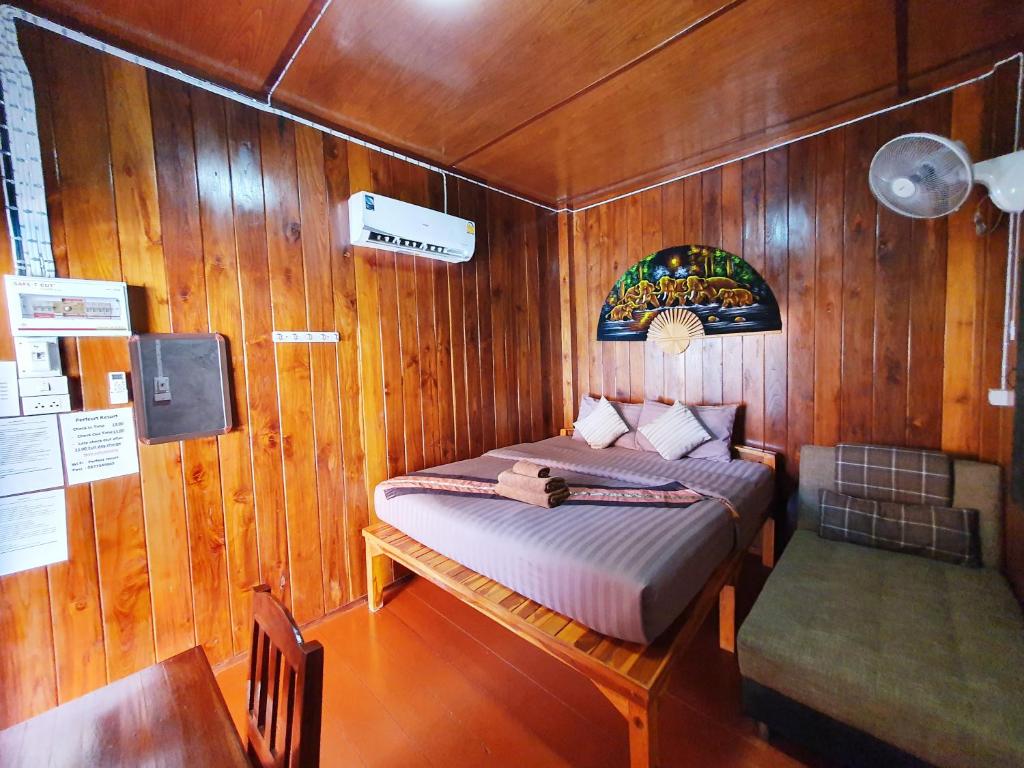 Perfect Resort & motorbikes for rent Sukhothai photo