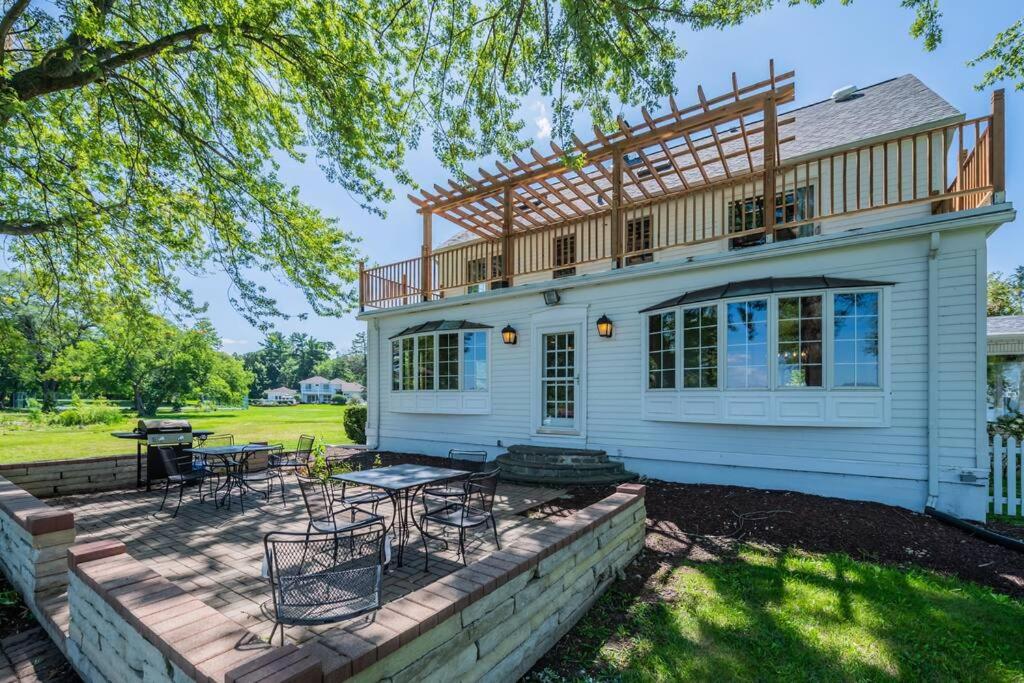 The Johnsburg Estate