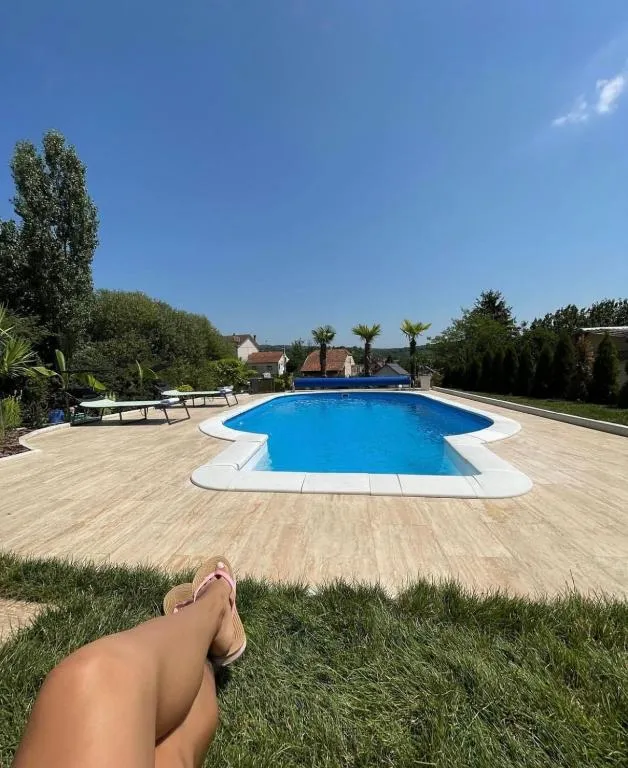 Residence Provence New, hotel in Vrdnik