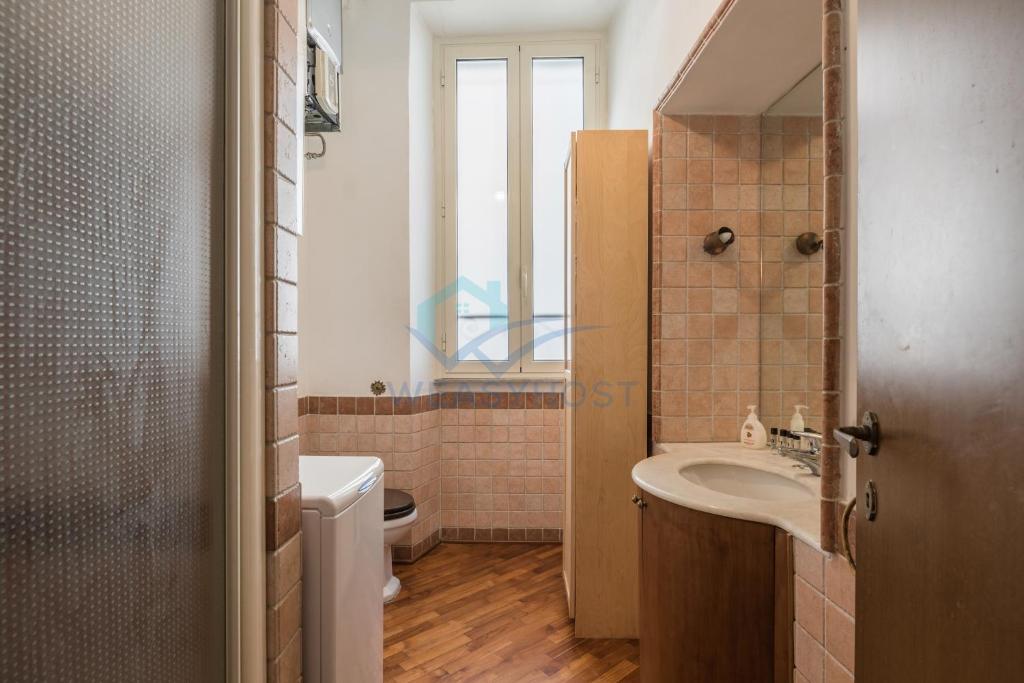 Warm nest in the old building of Piazza Navona - 4