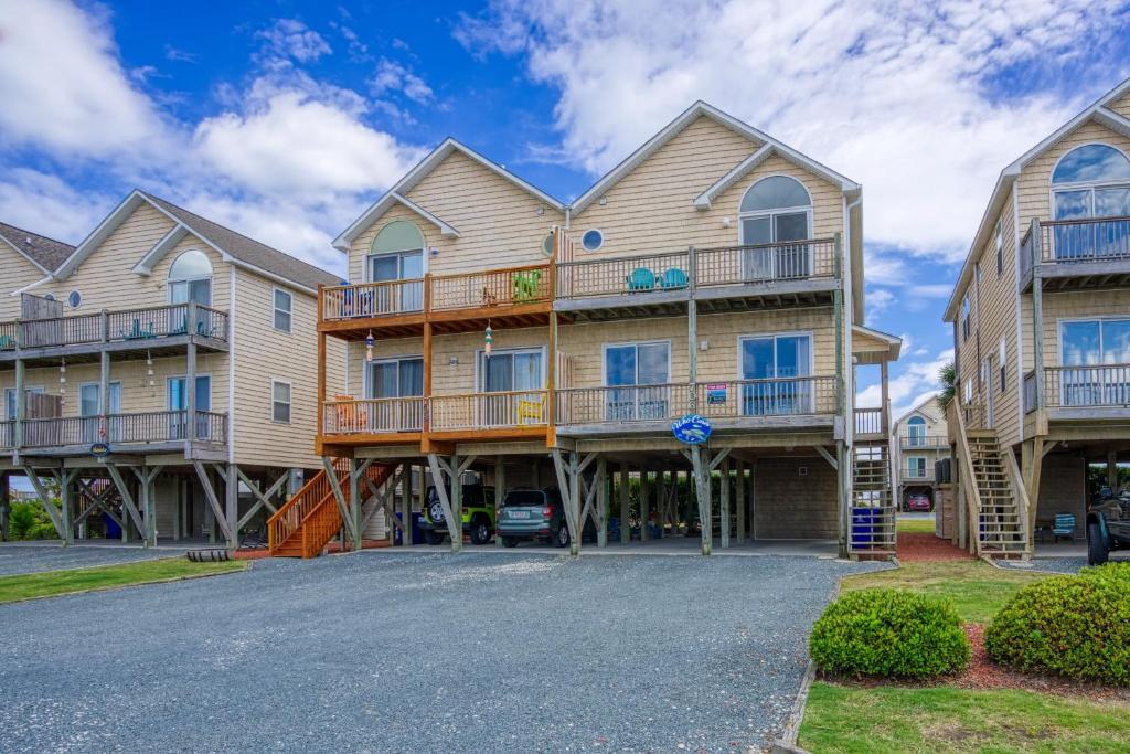 Who Cares, Surf City