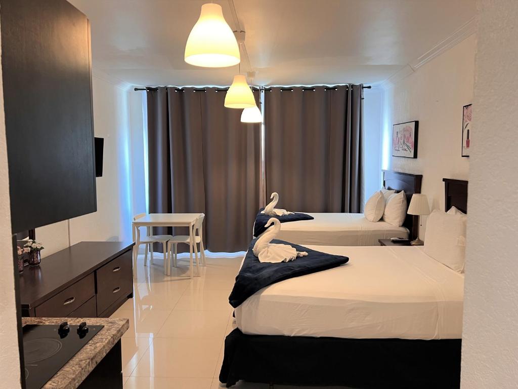 Ocean Front Units at Miami Beach photo