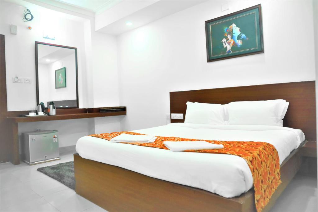 Harekrishna Hotel & Restaurant photo