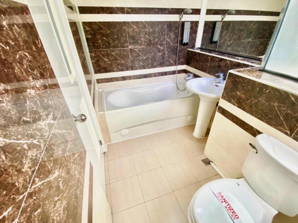 Royal Business Hotel photo
