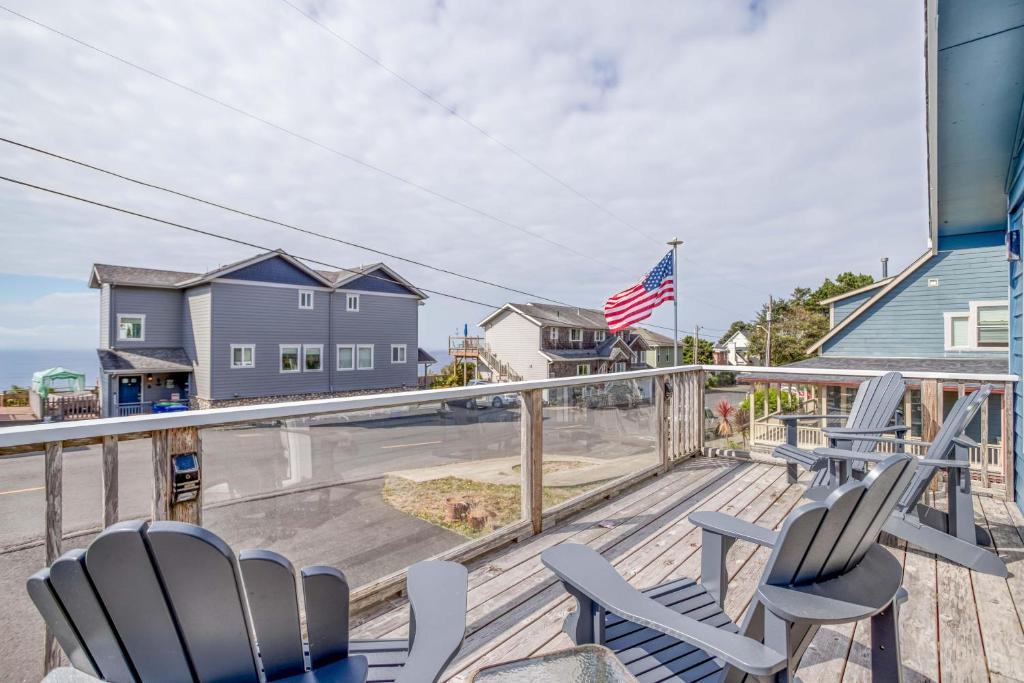 Lacasariva, Lincoln City