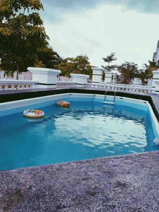 3 Storey Swimming Pool&Projector House Setia Alam photo