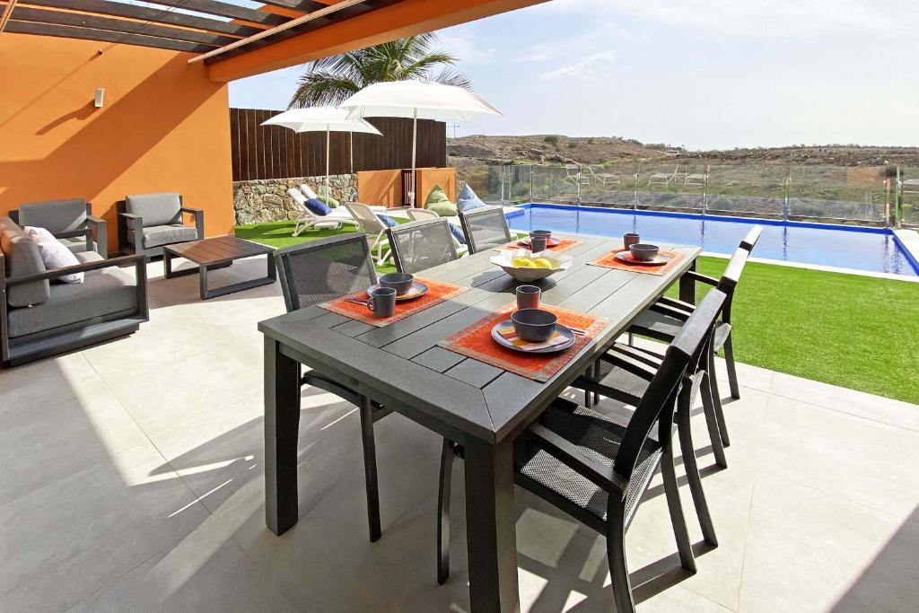 Salobre La Isla 8 - 3