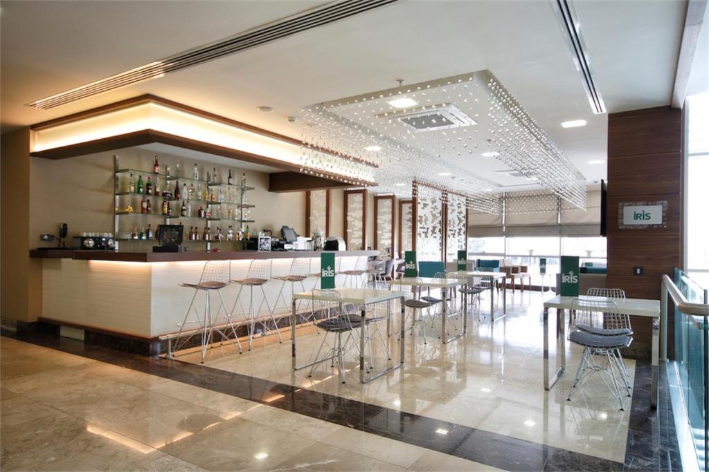 Bar/lounge
