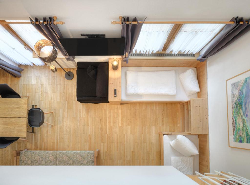 Center Rooms & Apartments - 3