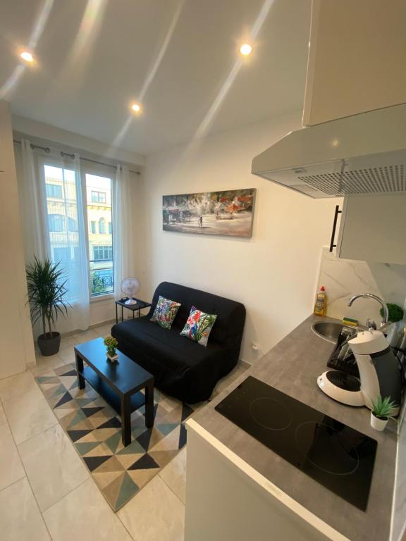 Studio sur avenue jean médecin à Nice - 3