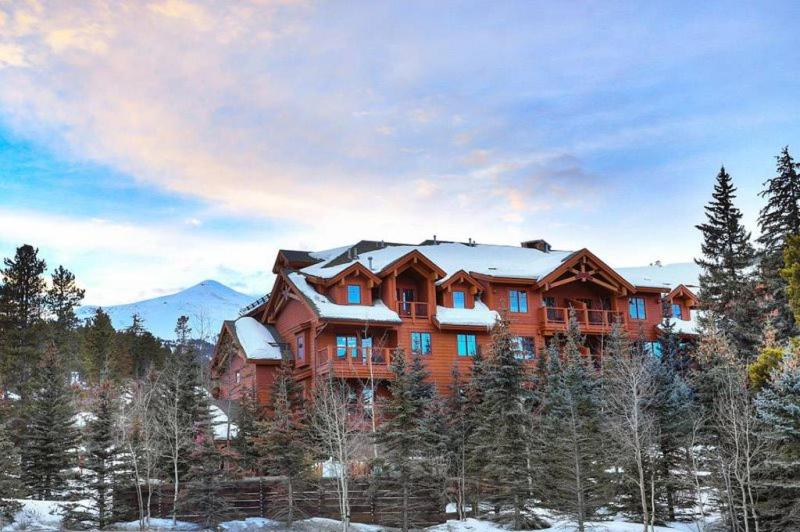 Mountain Thunder Lodge photo