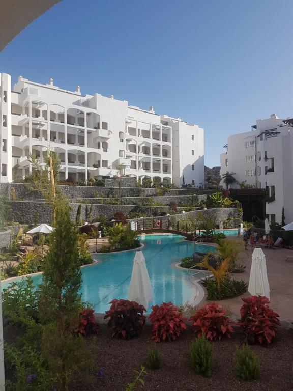 PalmMar Jardines NEW 2bedroom ISORA 0-4 House 145m2 with heated pool - 2
