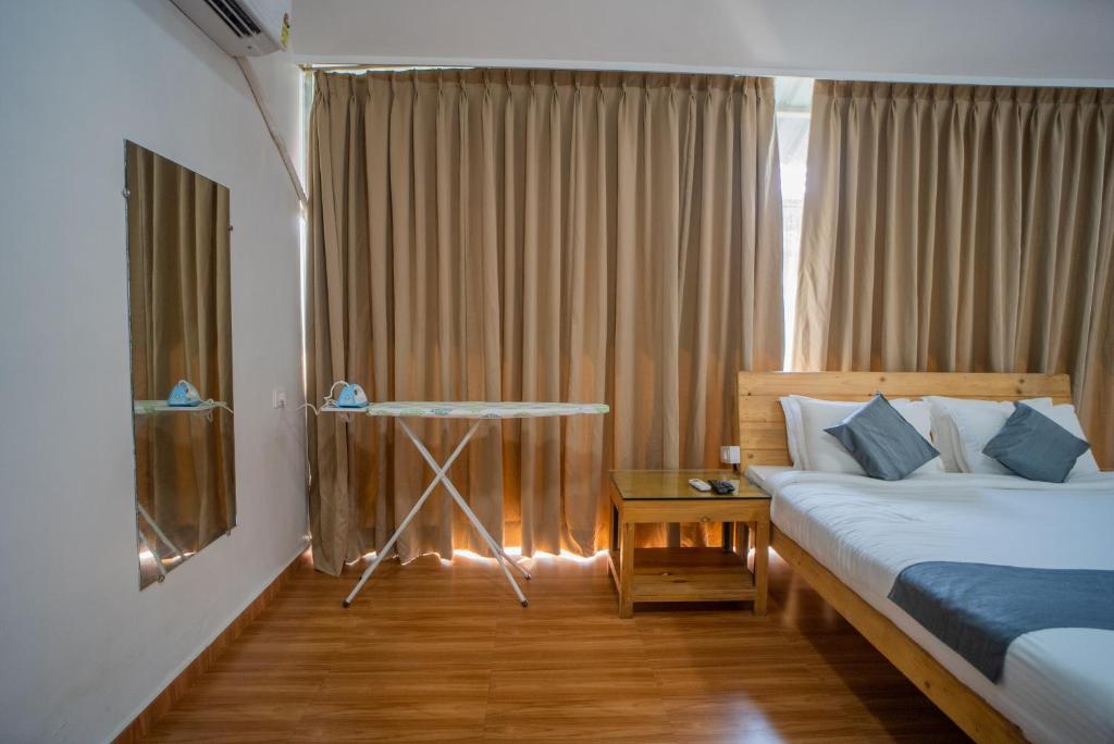 Shvas Island Resort photo
