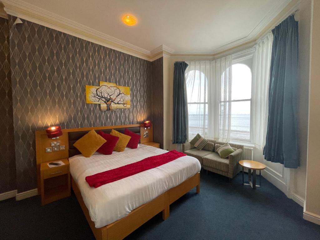 Iris Hotel