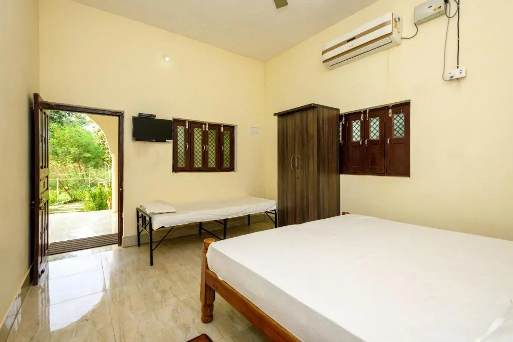 Aryan Camp - Riverside Farmstay, Panna Tiger Reserve, Madla, hotel in Panna