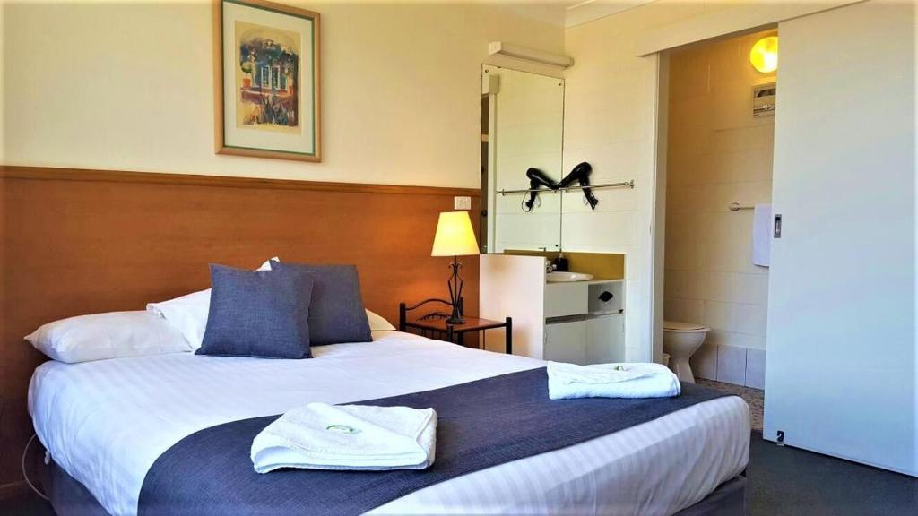 Mt Lyell Motor Inn photo