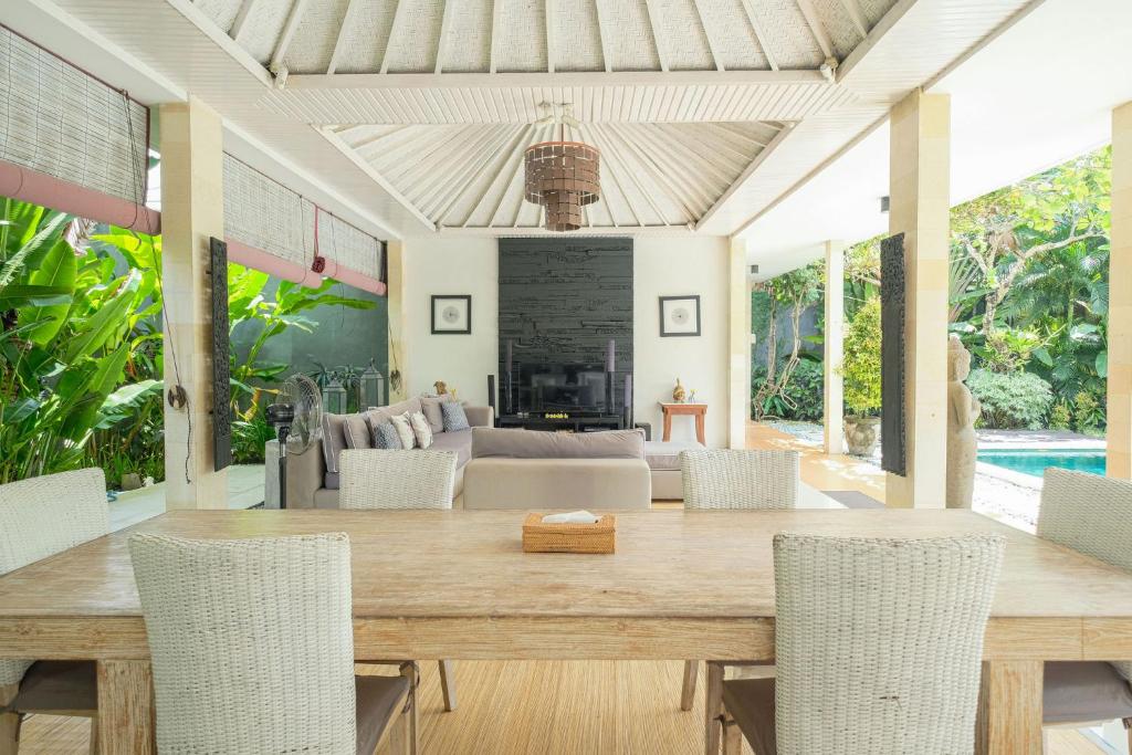 Villa Martini Seminyak by The Lavana photo
