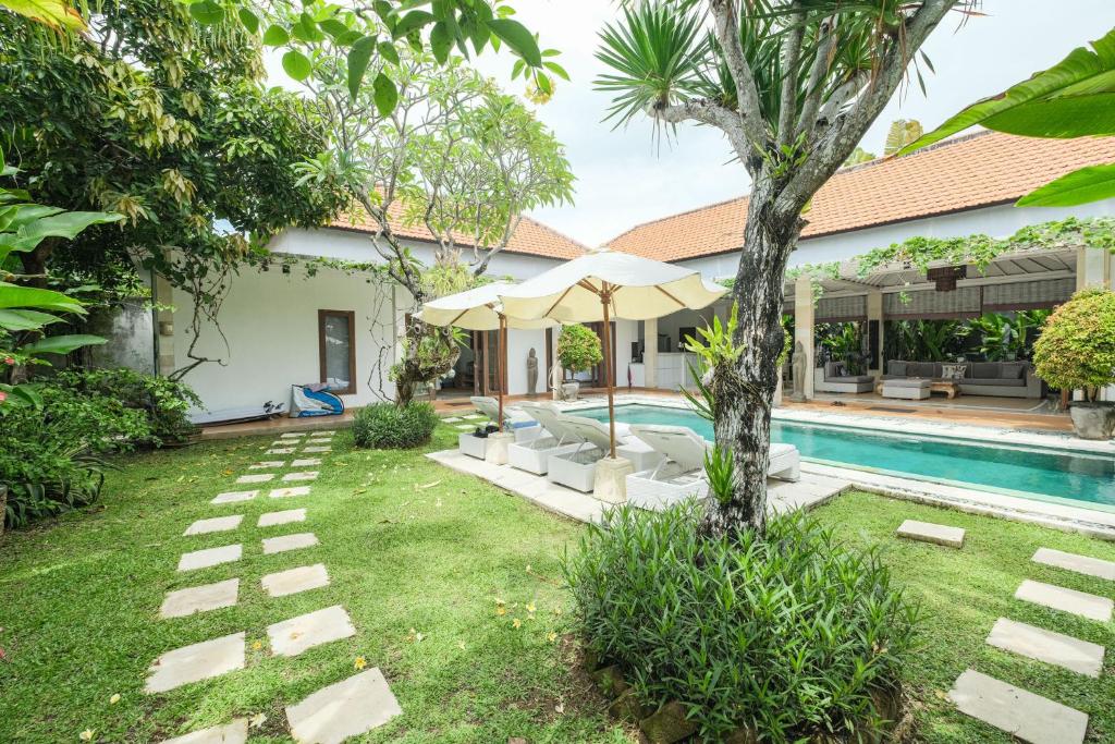 Villa Martini Seminyak by The Lavana photo