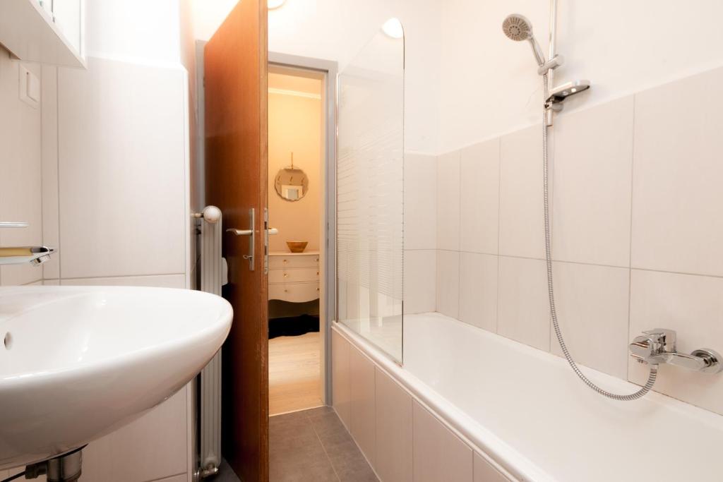 Schickes Boutique-Apartment, zentral in Messe-& Bahnhofsnähe, sehr ruhig & gratis Parkplatz - HappyStay - 2