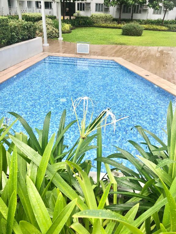 MyrVin at Grass Residences, QC photo