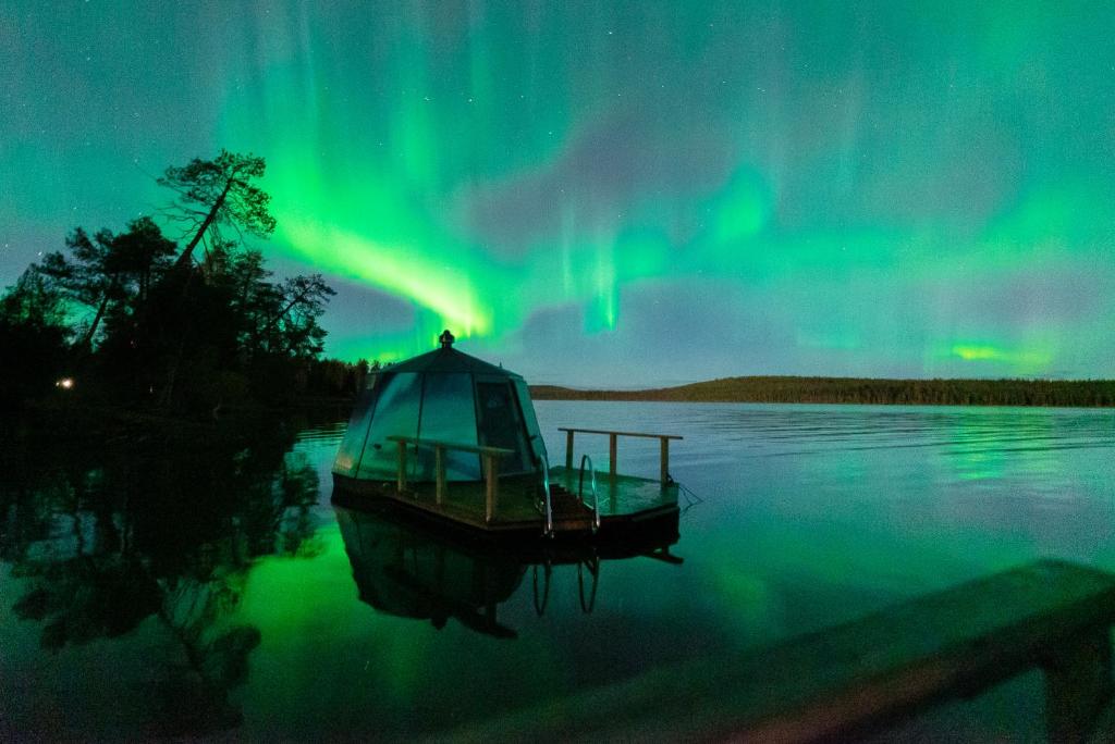 Aurora Nest – Eco Glass Igloo photo