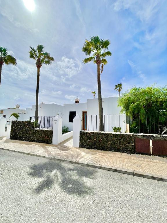 Casahost Townhouse Lise - 2