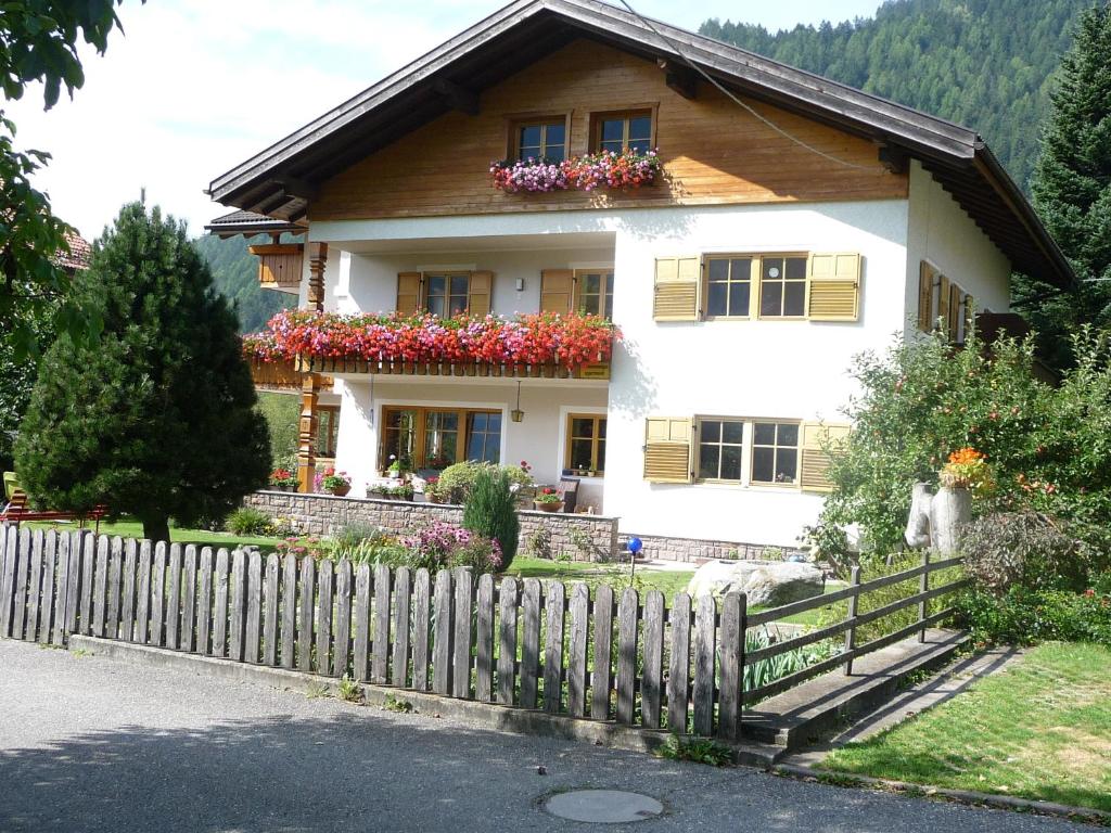 Haus am Park - 1