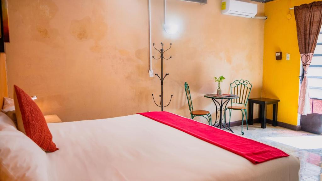 Hotel Mucuy photo