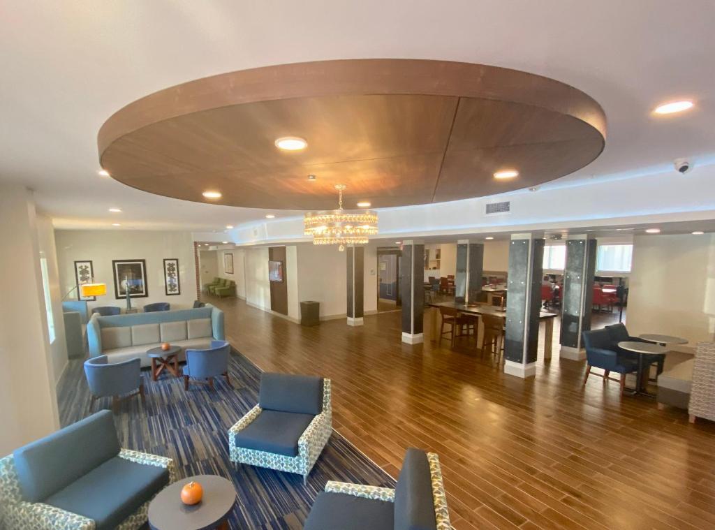 Holiday Inn Express and Suites Dahlonega - University Area By IHG 外観