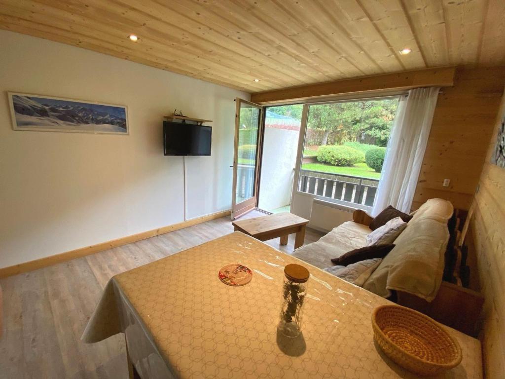 Studio cabine rénové avec balcon près des pistes et village à La Clusaz - FR-1-459-194 - 4