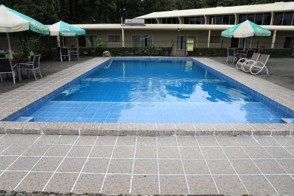 Swimming pool